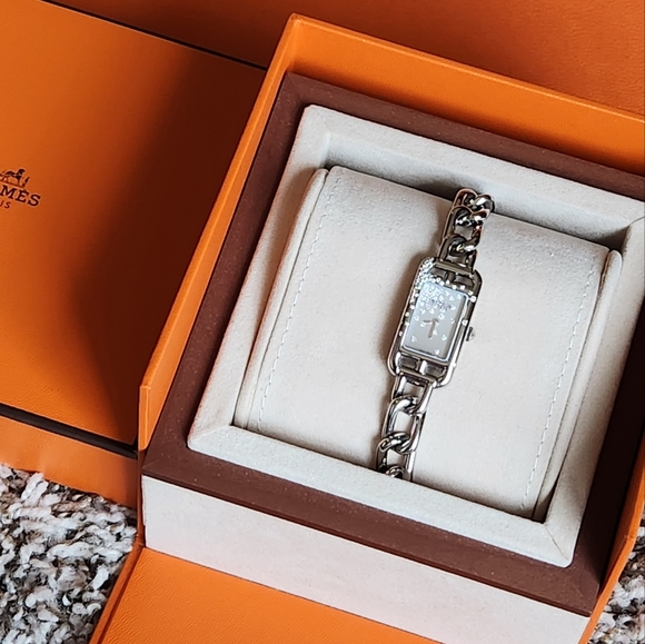 hermes diamond watch - Picture 3 of 16